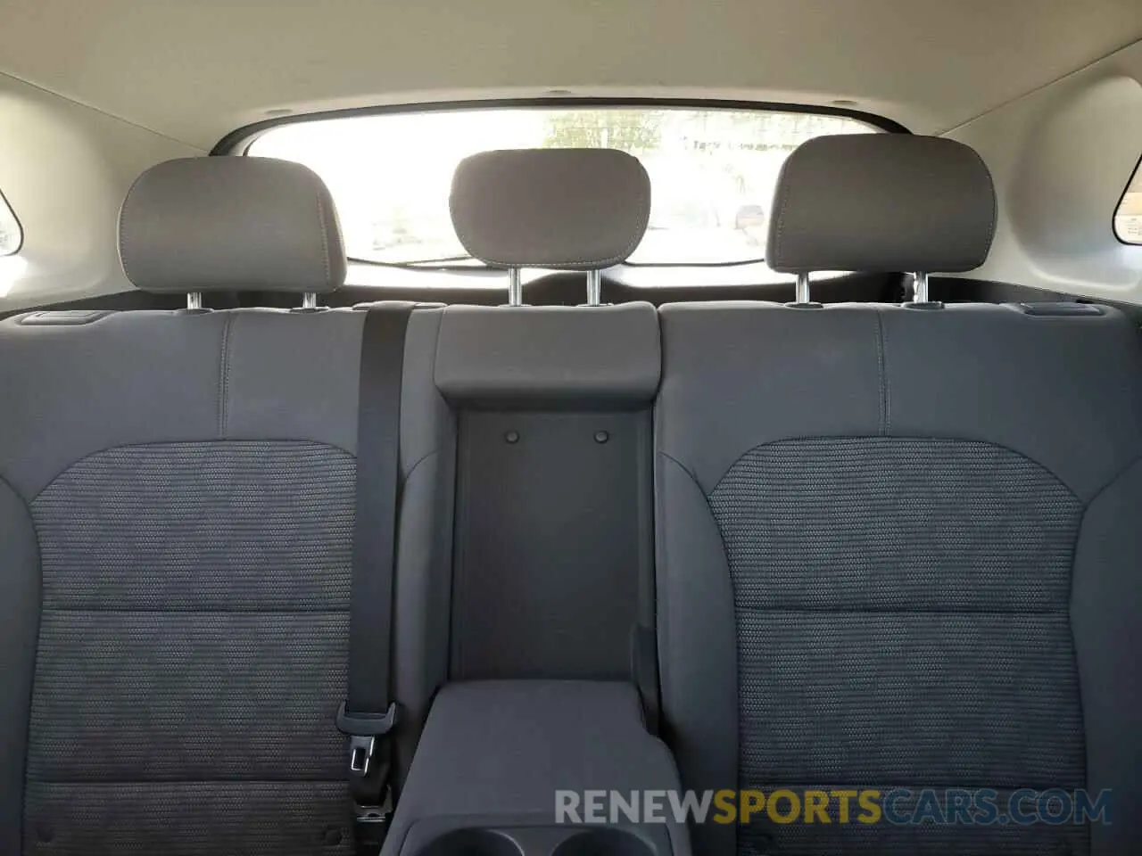 10 Photograph of a damaged car KNDCB3LC5L5451298 KIA NIRO 2020