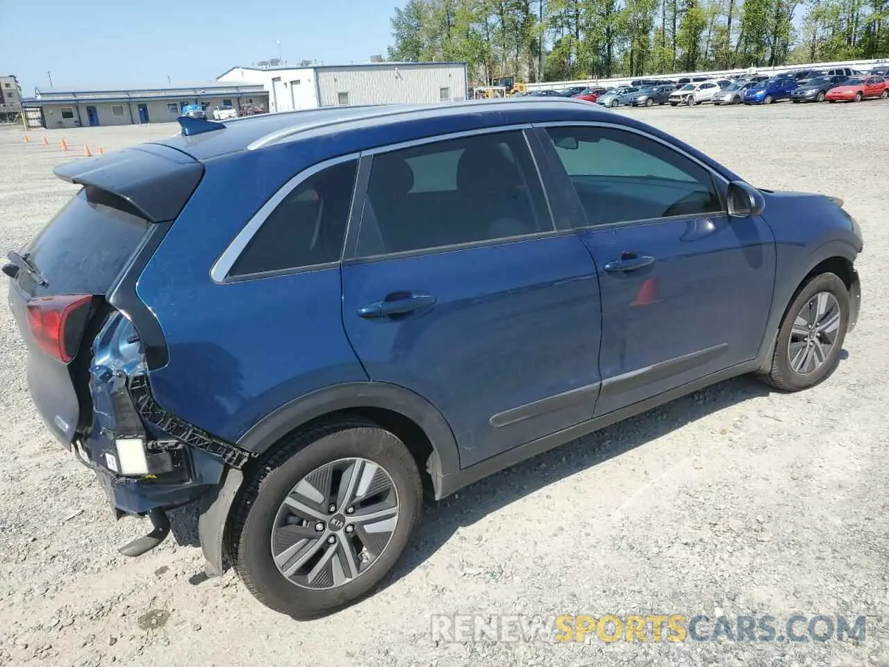 3 Photograph of a damaged car KNDCB3LC5L5451298 KIA NIRO 2020