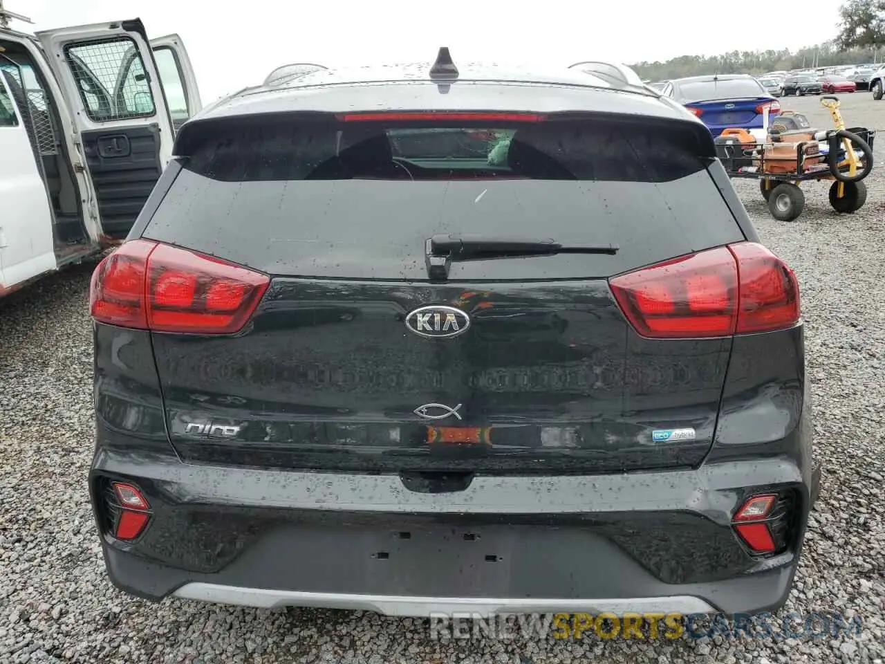 6 Photograph of a damaged car KNDCB3LCXL5392393 KIA NIRO 2020
