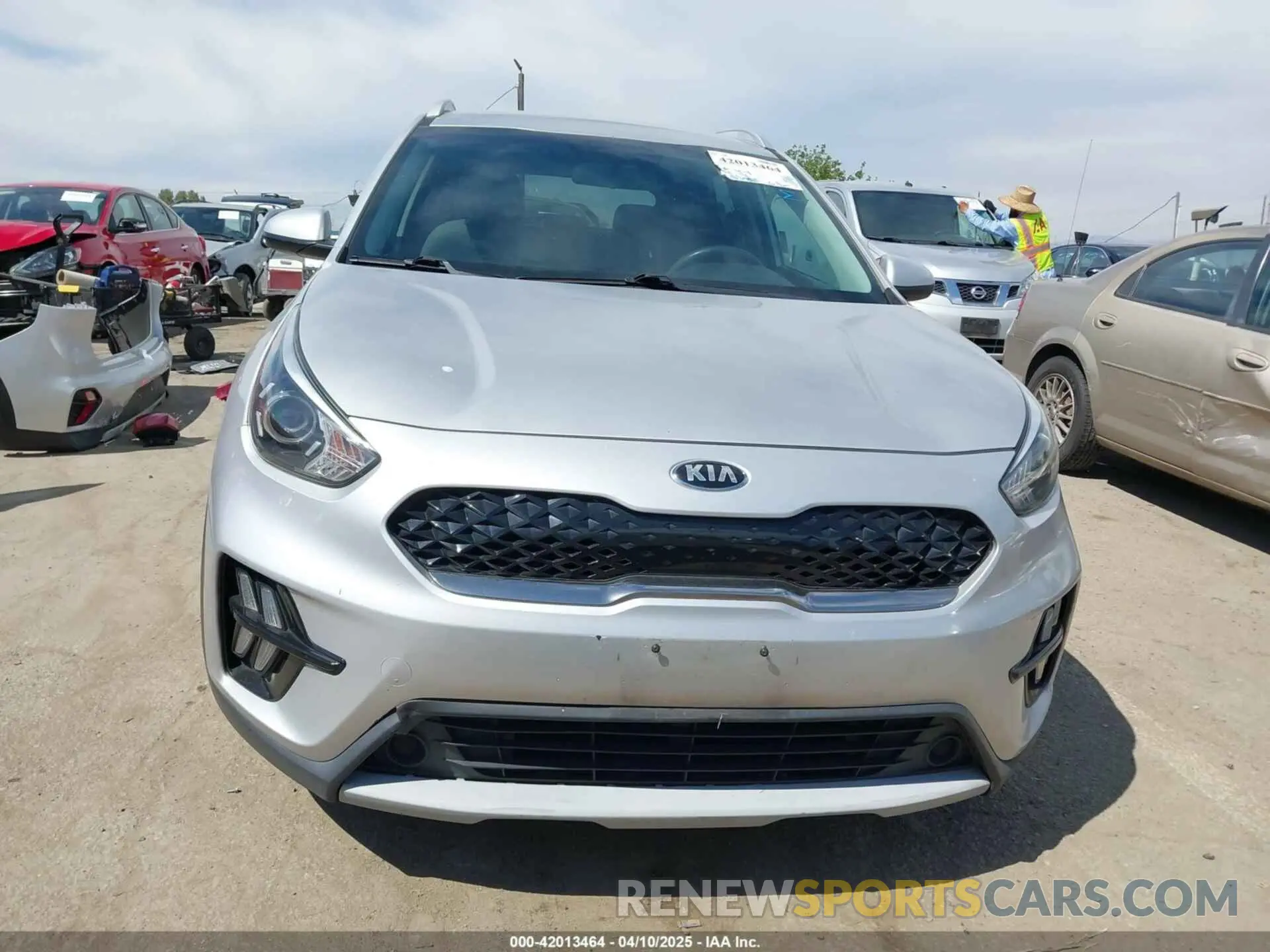 13 Фотография поврежденного автомобиля KNDCB3LCXL5397836 KIA NIRO 2020