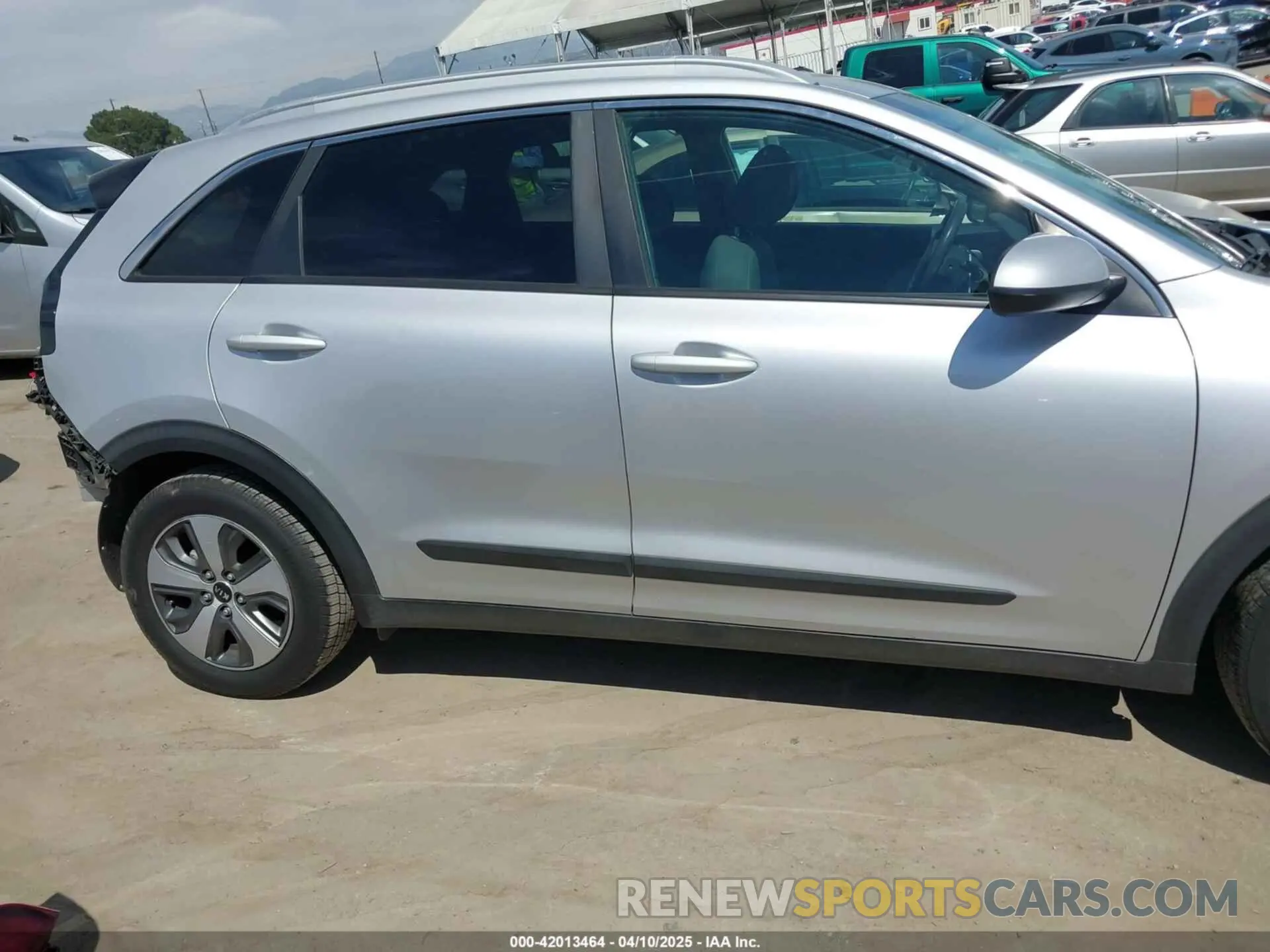 14 Фотография поврежденного автомобиля KNDCB3LCXL5397836 KIA NIRO 2020