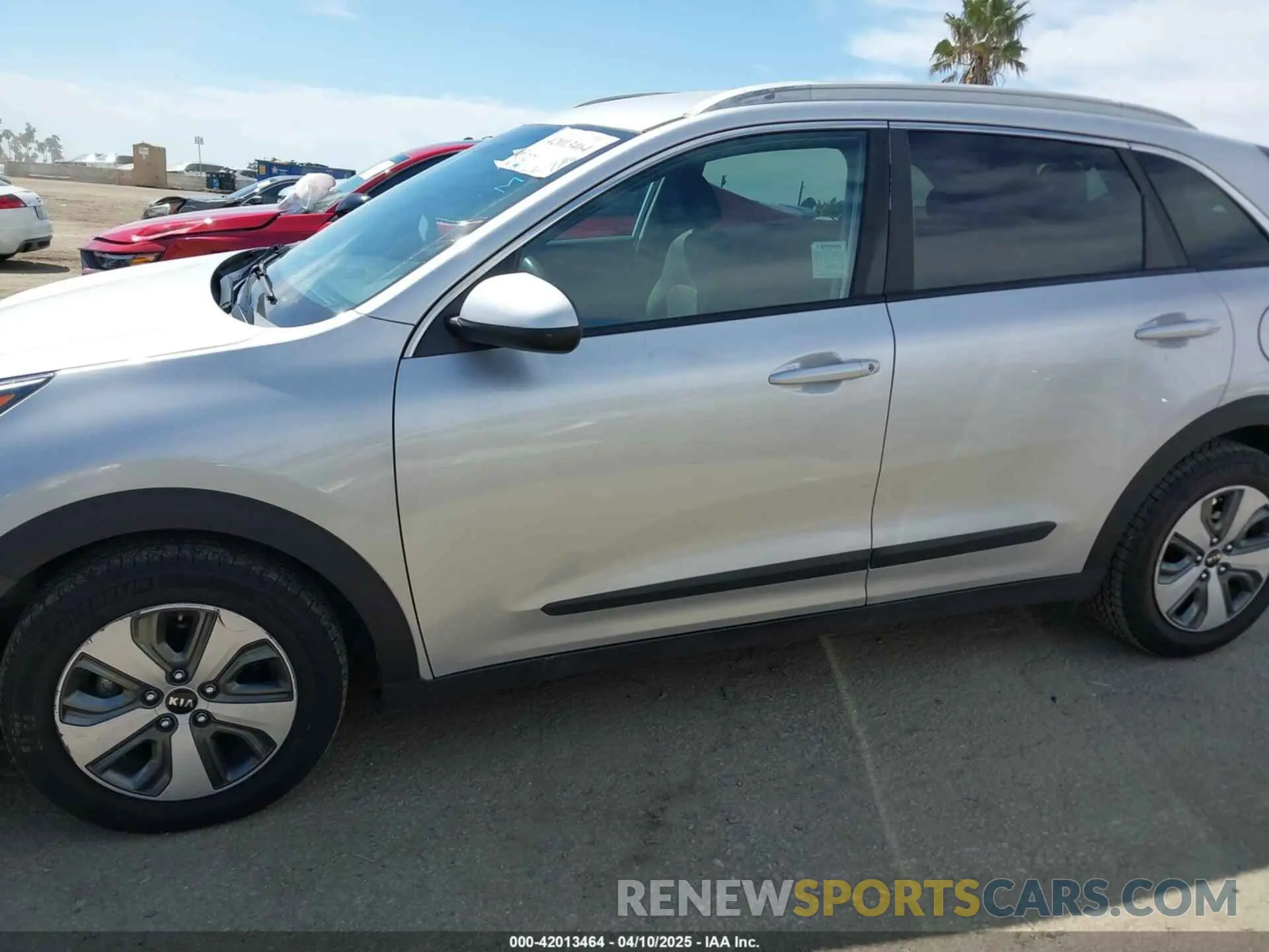 15 Фотография поврежденного автомобиля KNDCB3LCXL5397836 KIA NIRO 2020