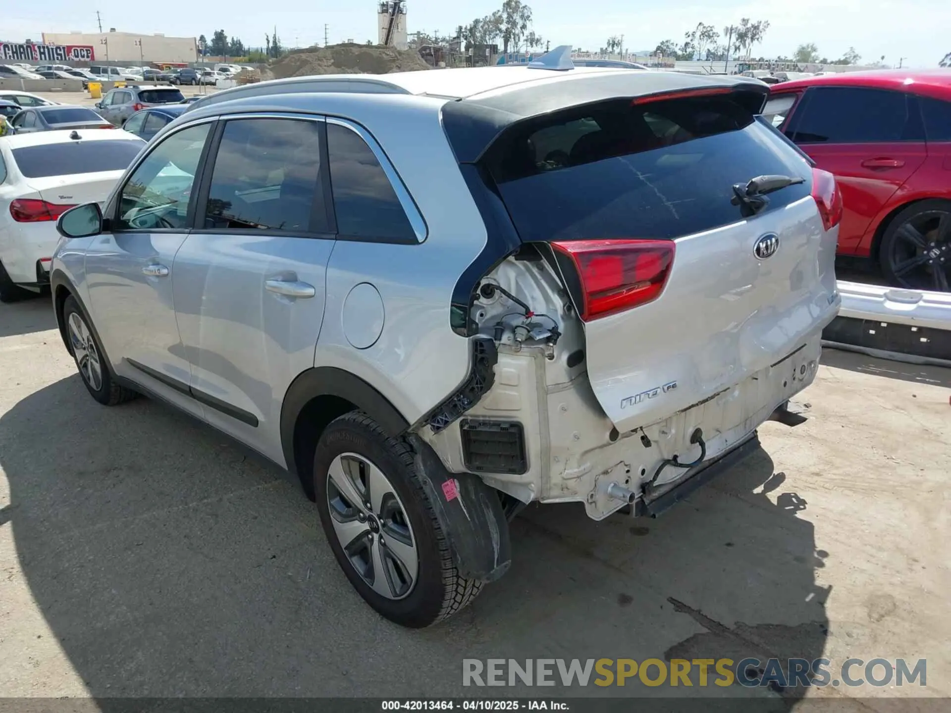 3 Фотография поврежденного автомобиля KNDCB3LCXL5397836 KIA NIRO 2020