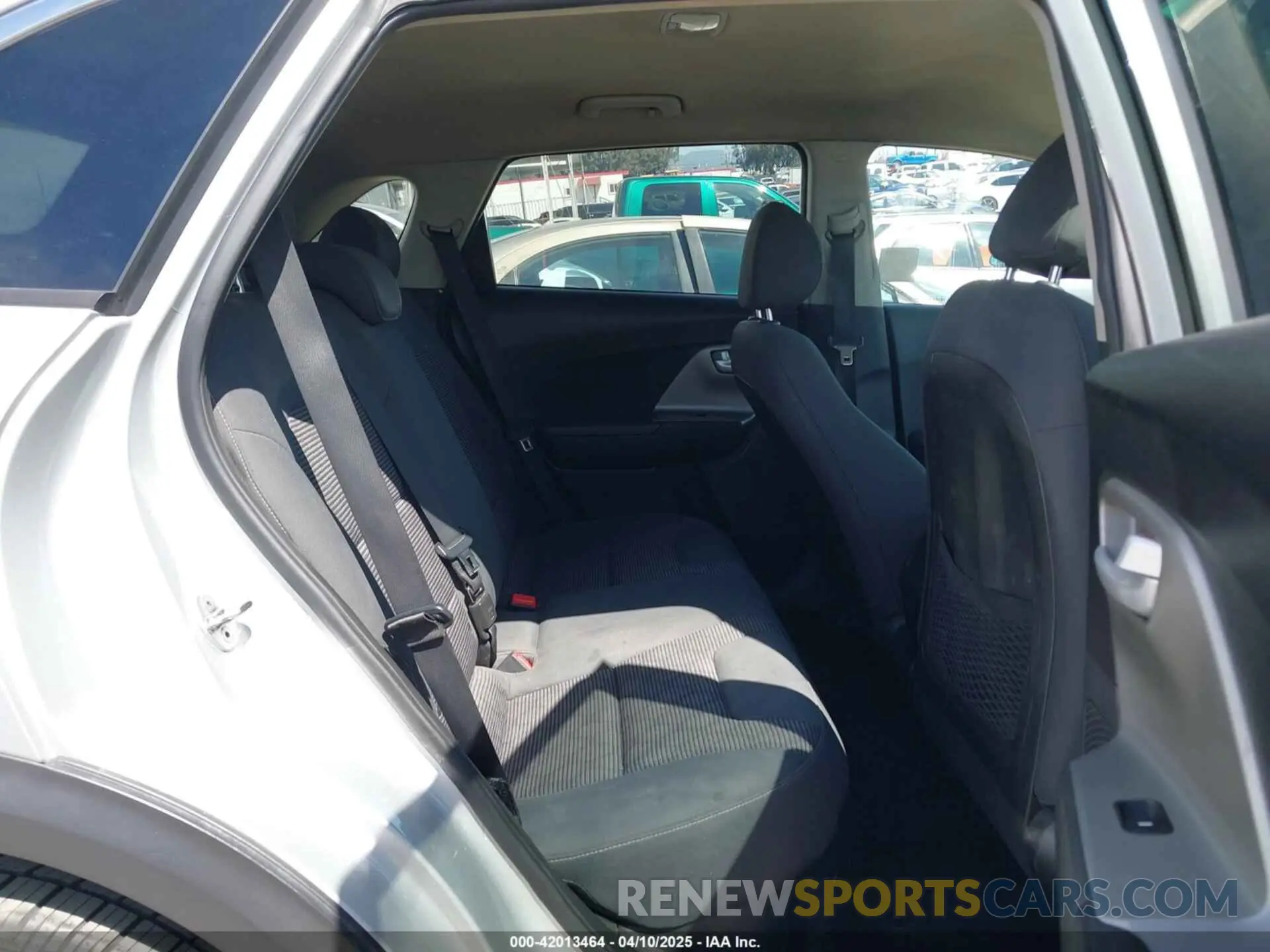 8 Фотография поврежденного автомобиля KNDCB3LCXL5397836 KIA NIRO 2020