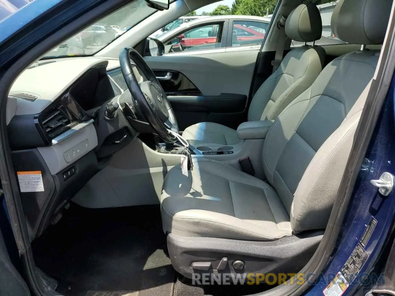 7 Photograph of a damaged car KNDCC3LD2L5363573 KIA NIRO 2020