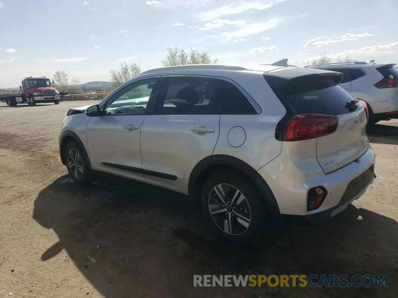2 Photograph of a damaged car KNDCE3LC5L5440065 KIA NIRO 2020