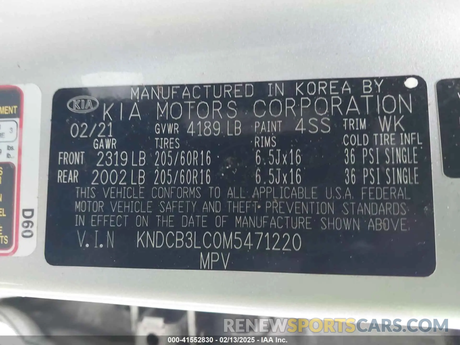 9 Photograph of a damaged car KNDCB3LC0M5471220 KIA NIRO 2021
