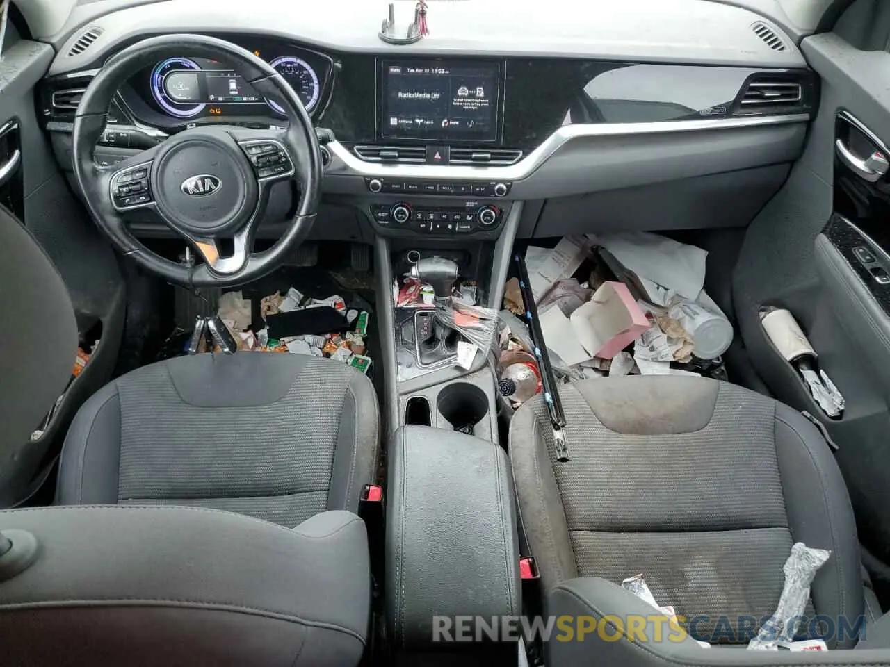 8 Photograph of a damaged car KNDCB3LC1M5475745 KIA NIRO 2021