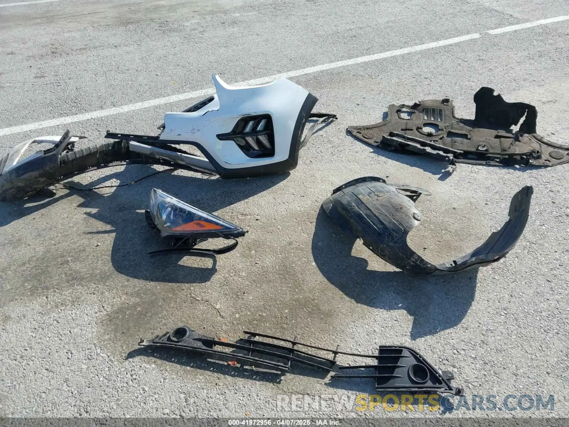 12 Photograph of a damaged car KNDCB3LC2M5486639 KIA NIRO 2021
