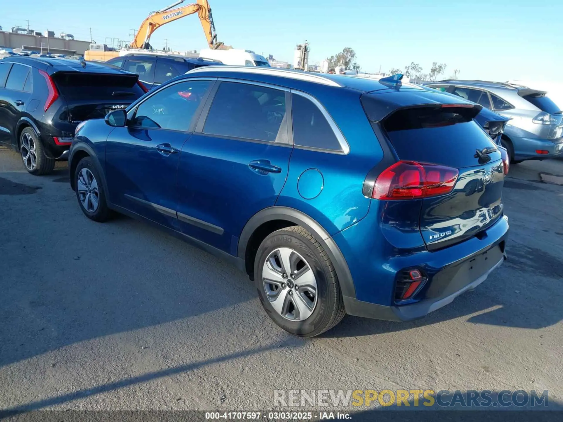 3 Фотография поврежденного автомобиля KNDCB3LC4M5471852 KIA NIRO 2021