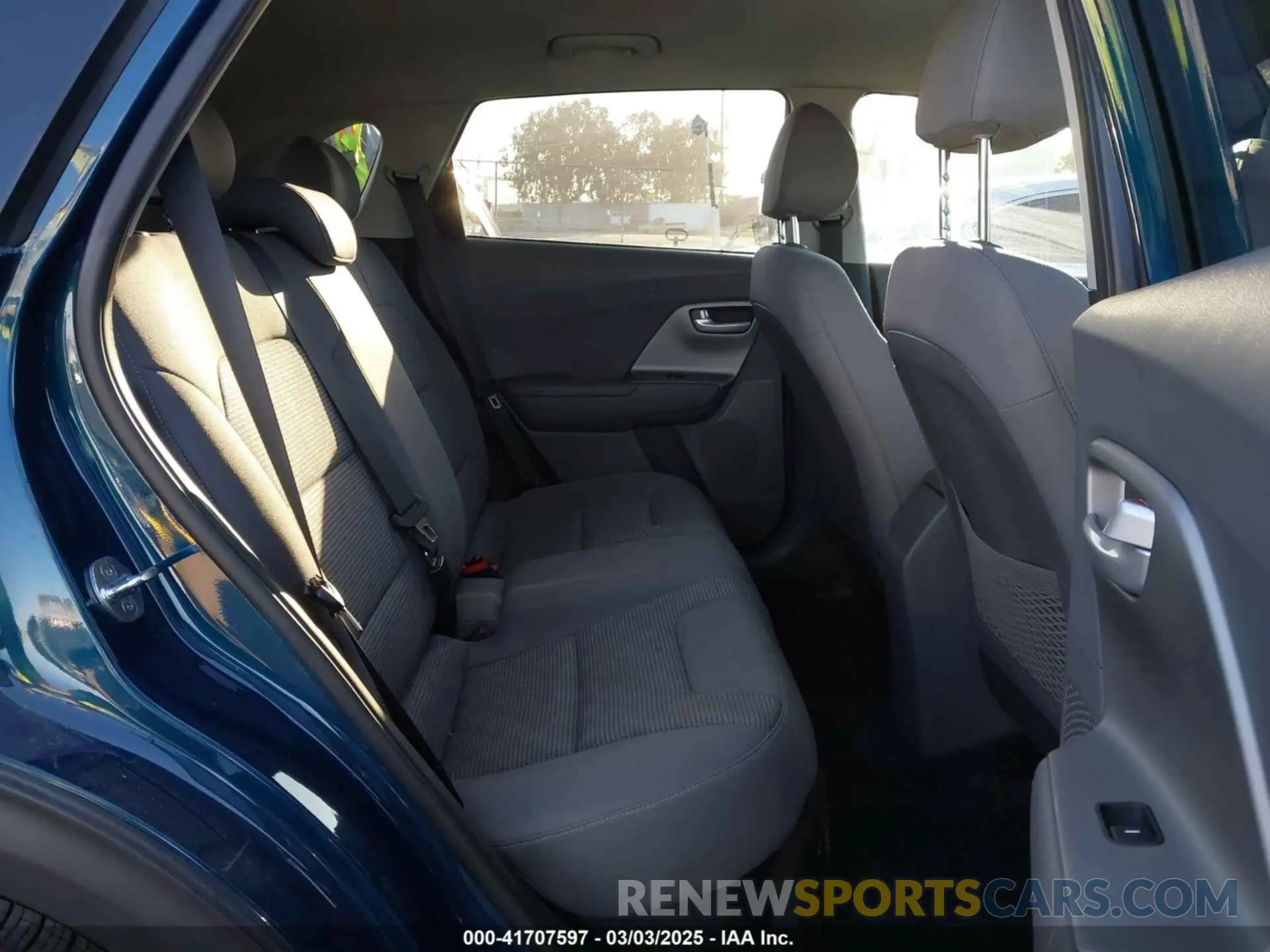 8 Фотография поврежденного автомобиля KNDCB3LC4M5471852 KIA NIRO 2021