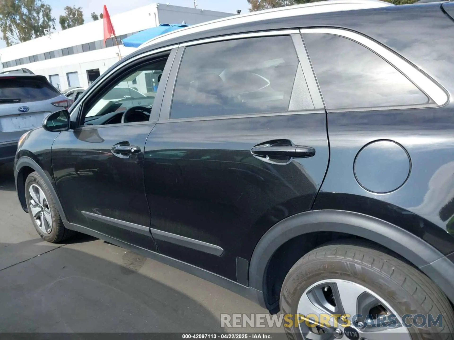 14 Фотография поврежденного автомобиля KNDCB3LC9M5475783 KIA NIRO 2021