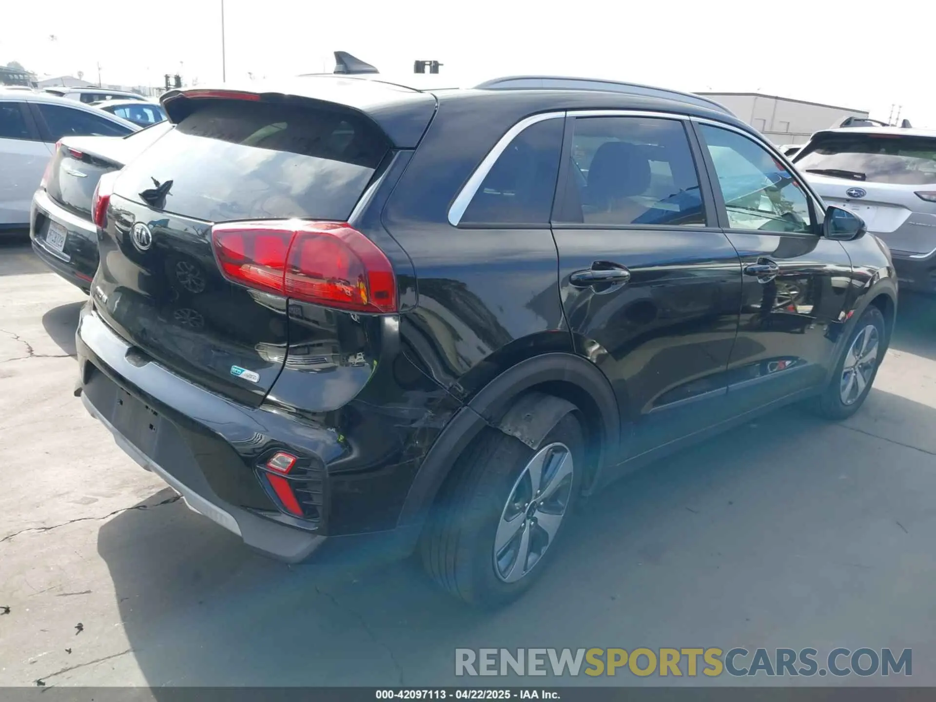 4 Фотография поврежденного автомобиля KNDCB3LC9M5475783 KIA NIRO 2021