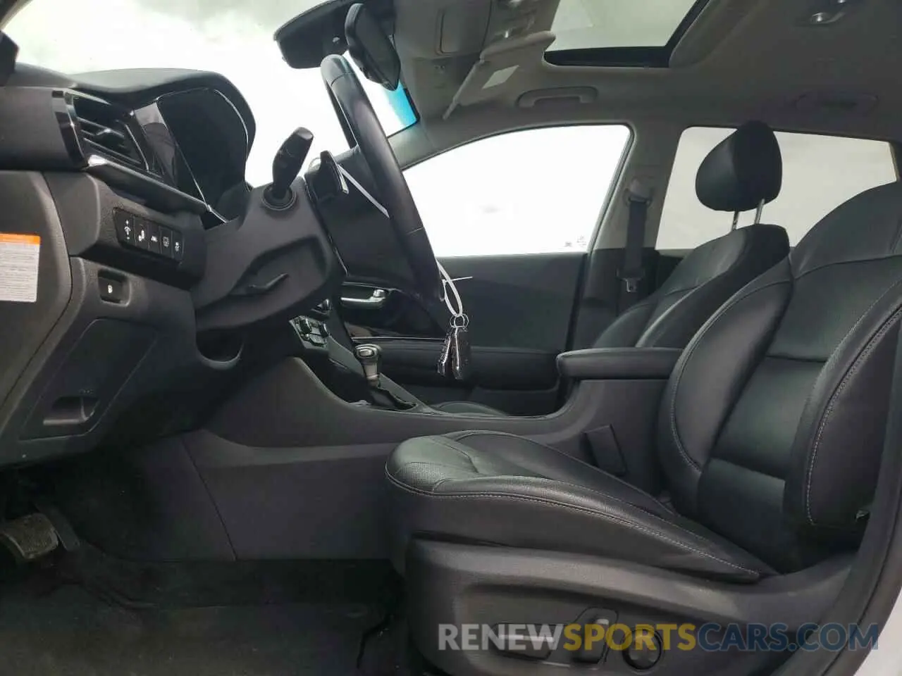 7 Фотография поврежденного автомобиля KNDCE3LC2M5462655 KIA NIRO 2021