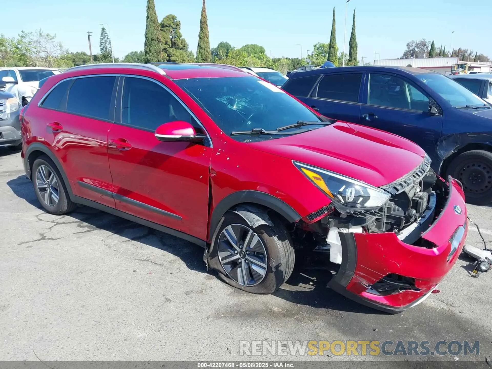 1 Photograph of a damaged car KNDCE3LC7M5465244 KIA NIRO 2021