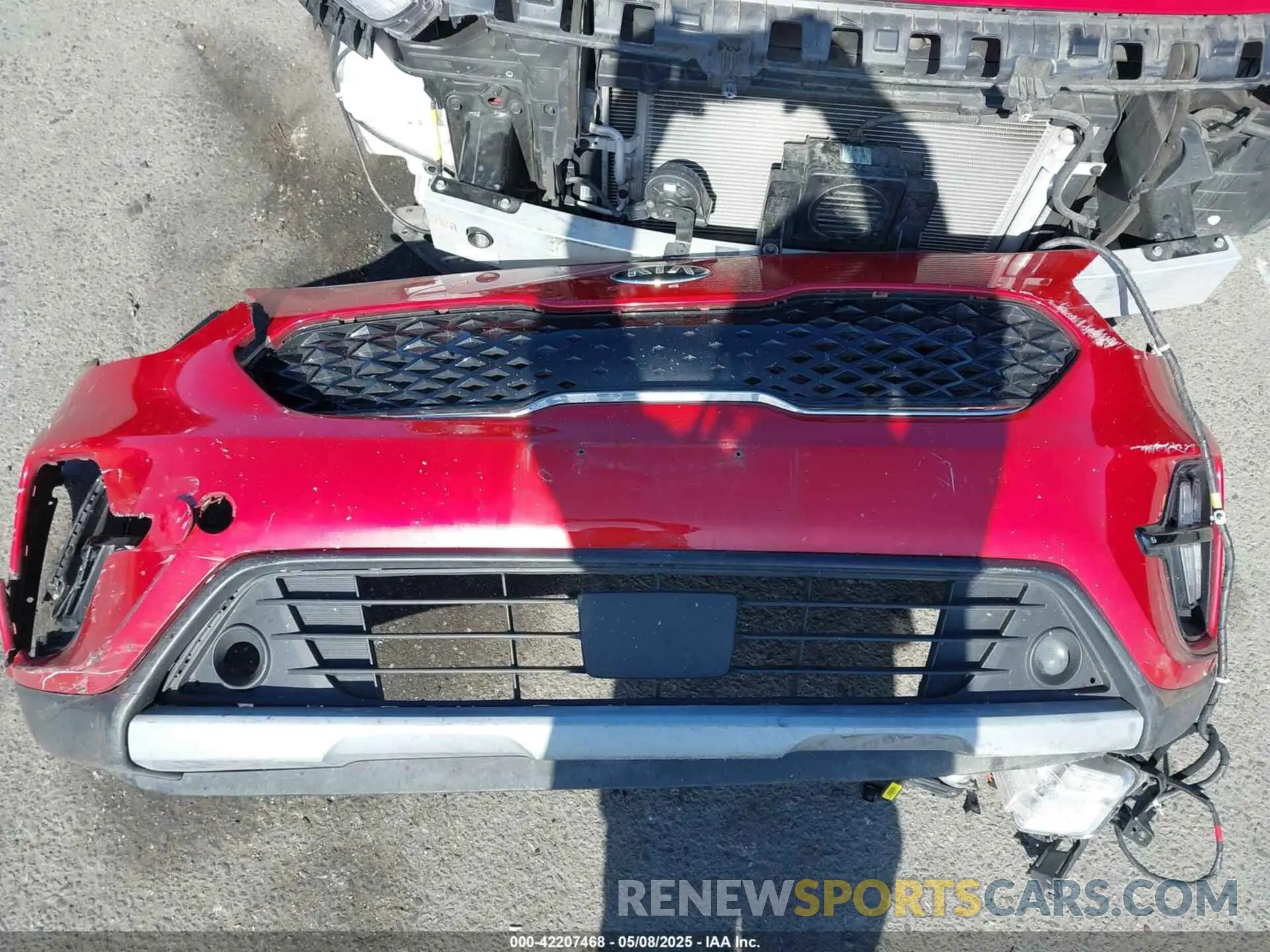 12 Photograph of a damaged car KNDCE3LC7M5465244 KIA NIRO 2021