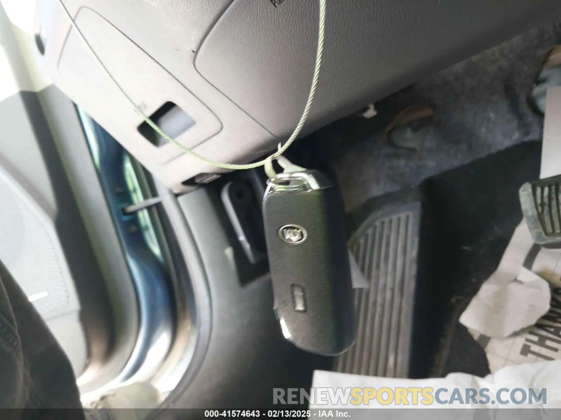 11 Photograph of a damaged car KNDCE3LCXM5481843 KIA NIRO 2021