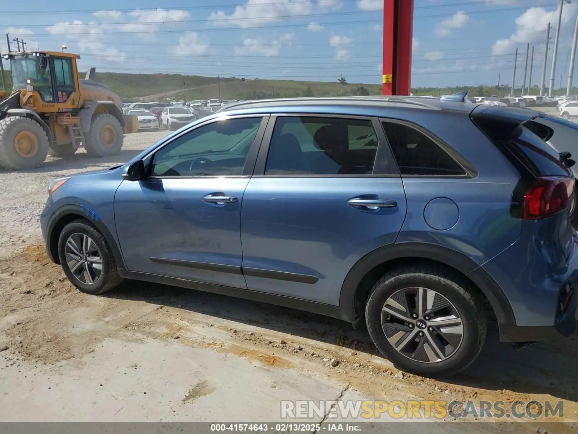 15 Photograph of a damaged car KNDCE3LCXM5481843 KIA NIRO 2021