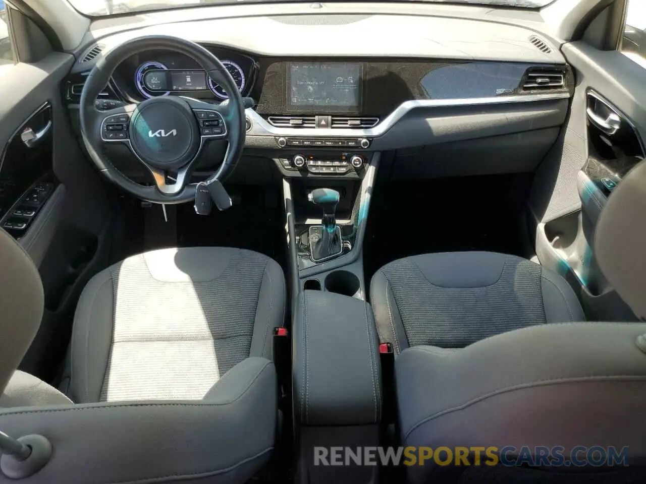 8 Фотография поврежденного автомобиля KNDCB3LC2N5523576 KIA NIRO 2022
