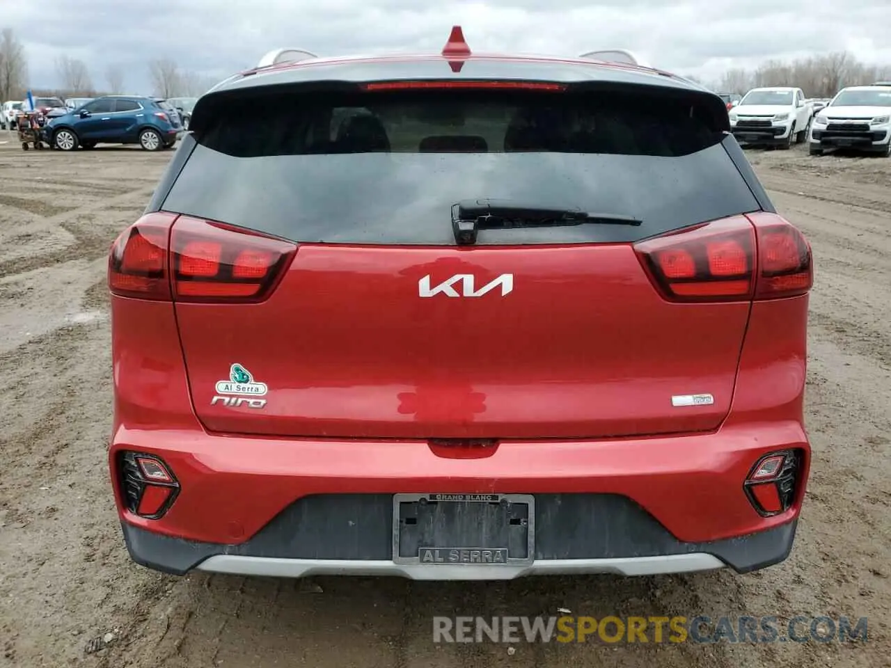 6 Photograph of a damaged car KNDCB3LC4N5509498 KIA NIRO 2022