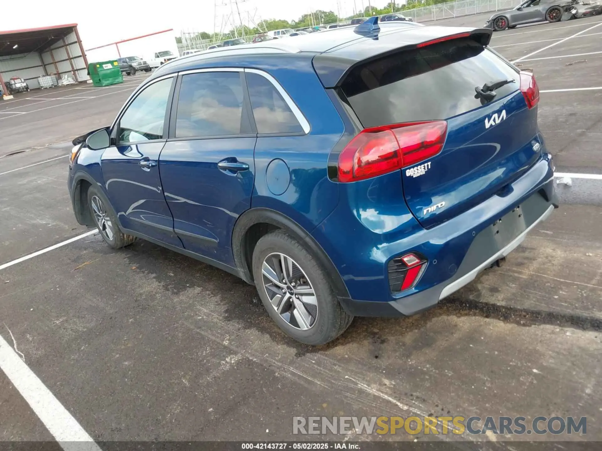 3 Photograph of a damaged car KNDCB3LC4N5545577 KIA NIRO 2022