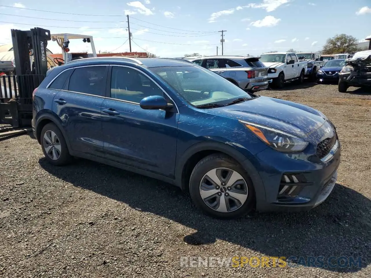 4 Photograph of a damaged car KNDCB3LC6N5500771 KIA NIRO 2022