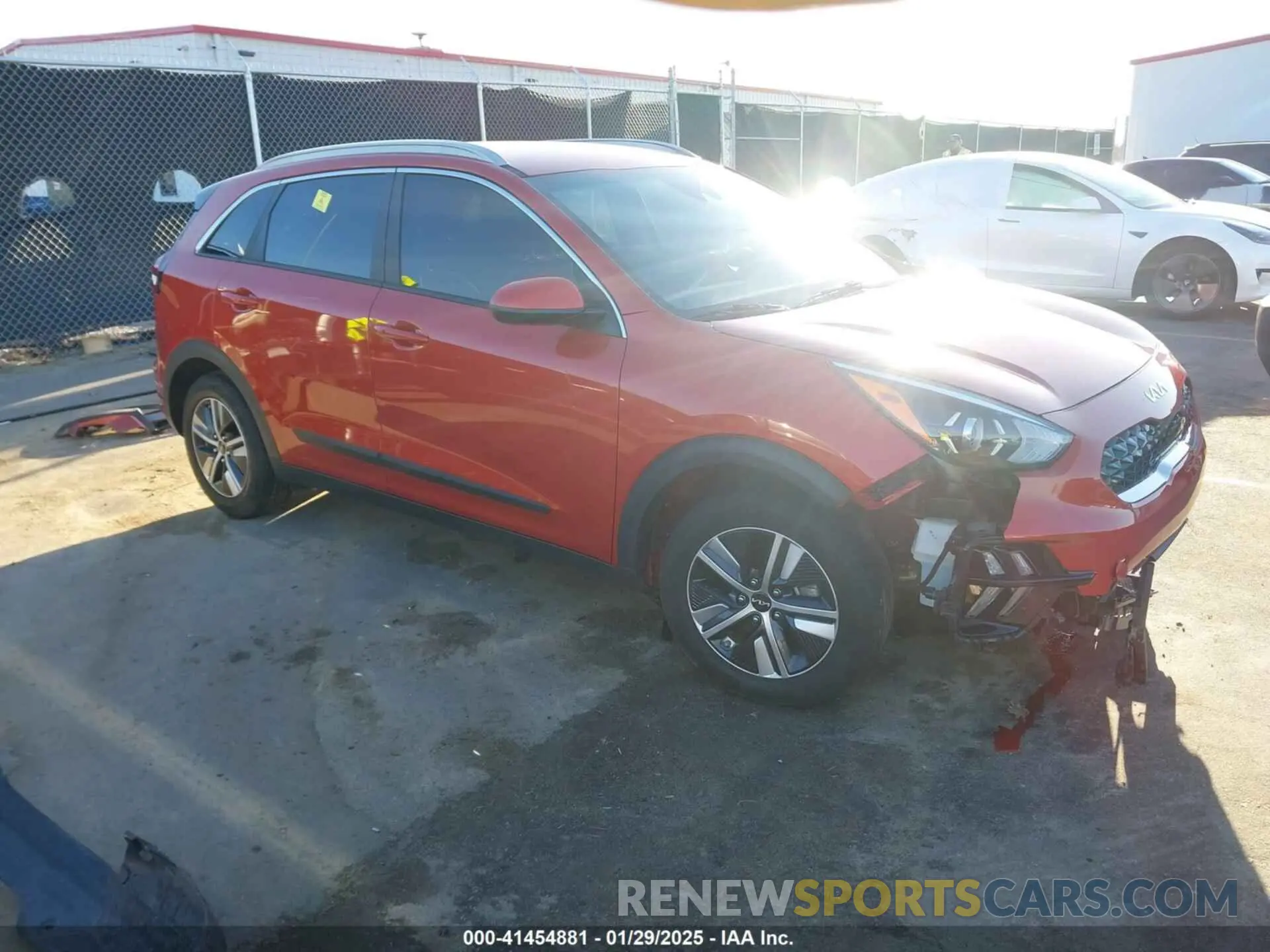 1 Фотография поврежденного автомобиля KNDCB3LC6N5539960 KIA NIRO 2022