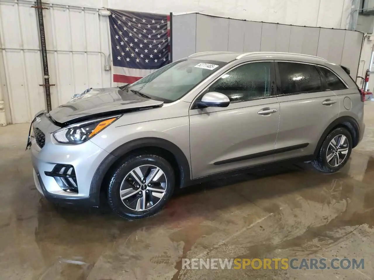 1 Photograph of a damaged car KNDCB3LC6N5546682 KIA NIRO 2022