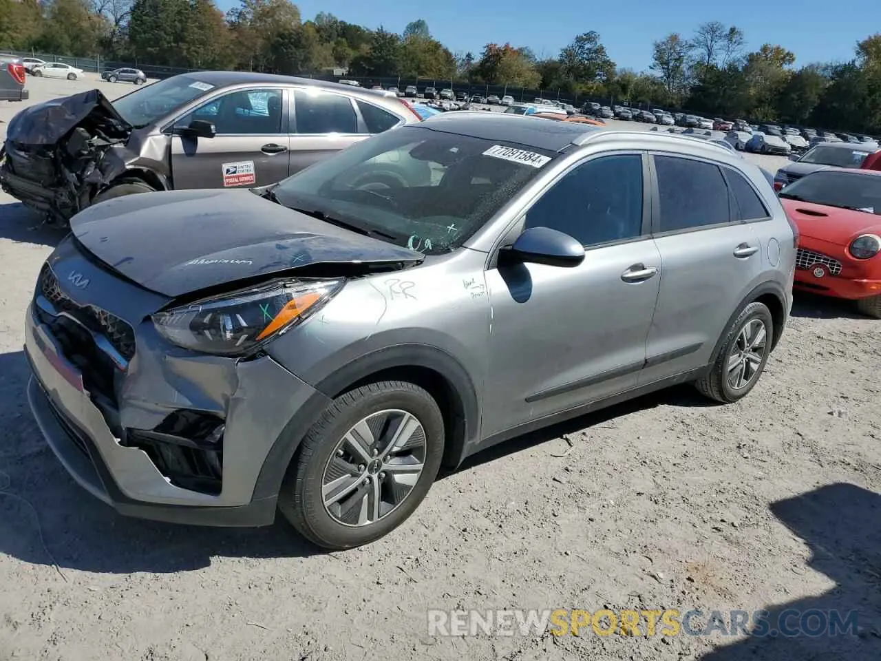 1 Photograph of a damaged car KNDCB3LC7N5498674 KIA NIRO 2022