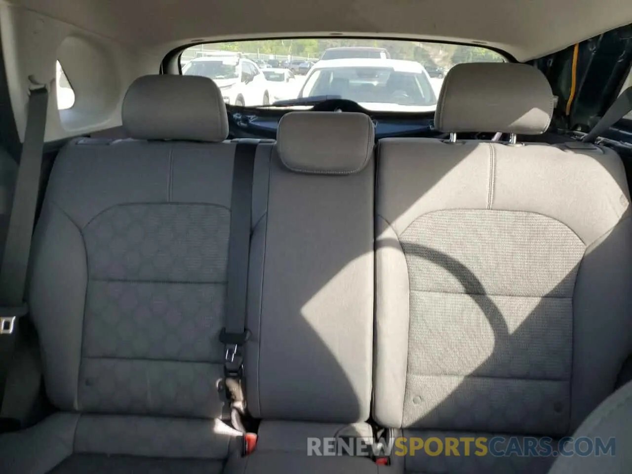 10 Photograph of a damaged car KNDCB3LC7N5532550 KIA NIRO 2022