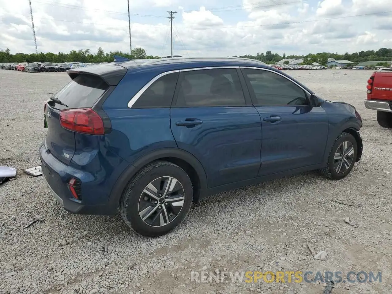 3 Photograph of a damaged car KNDCB3LC7N5546741 KIA NIRO 2022