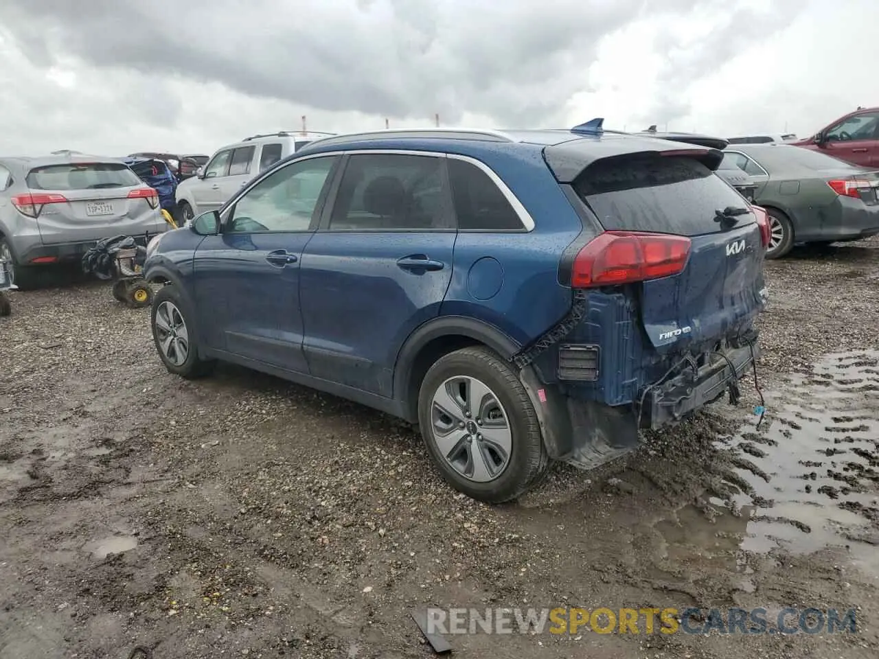 2 Photograph of a damaged car KNDCB3LCXN5499270 KIA NIRO 2022