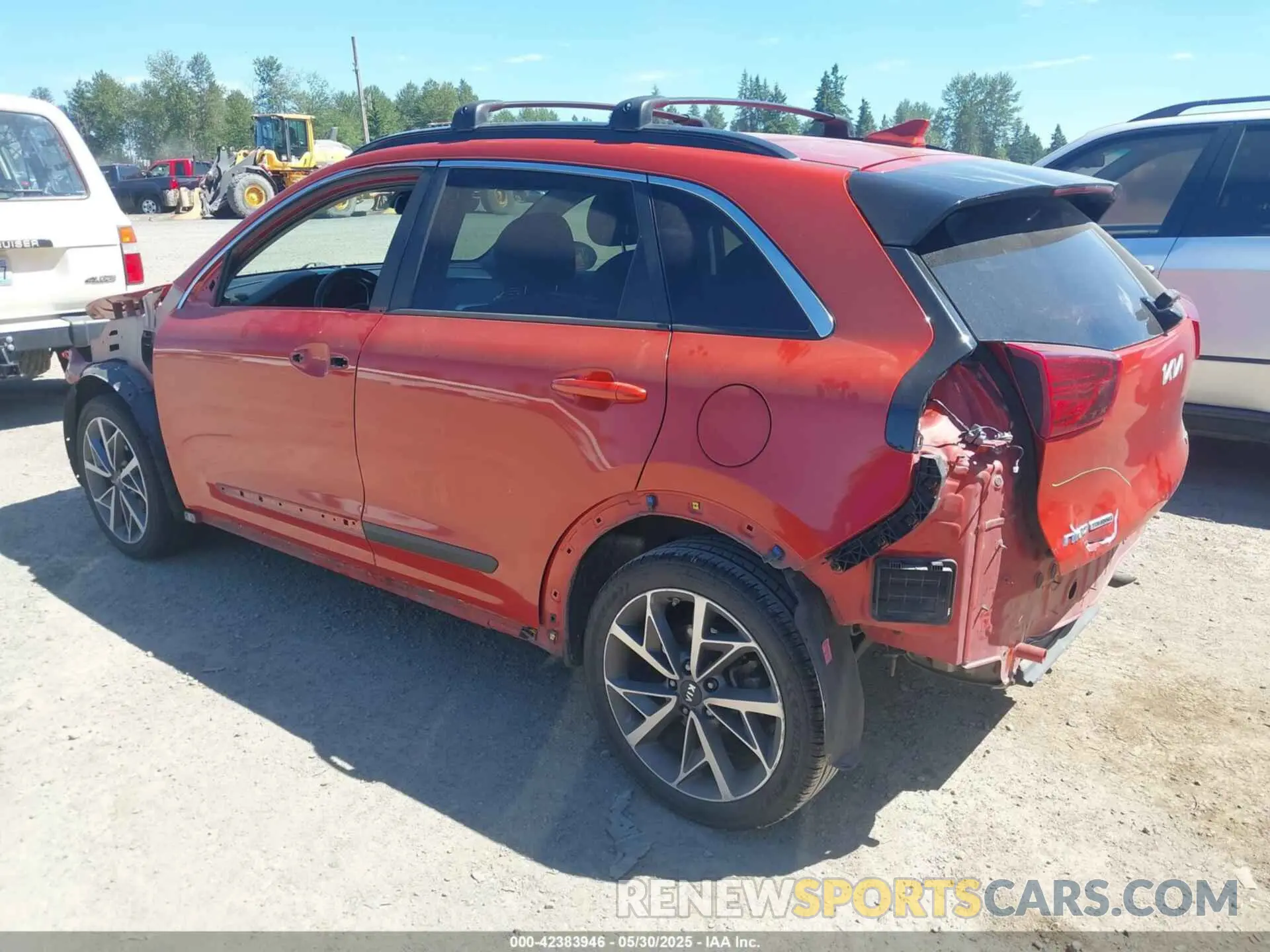 3 Photograph of a damaged car KNDCC3LCXN5495264 KIA NIRO 2022