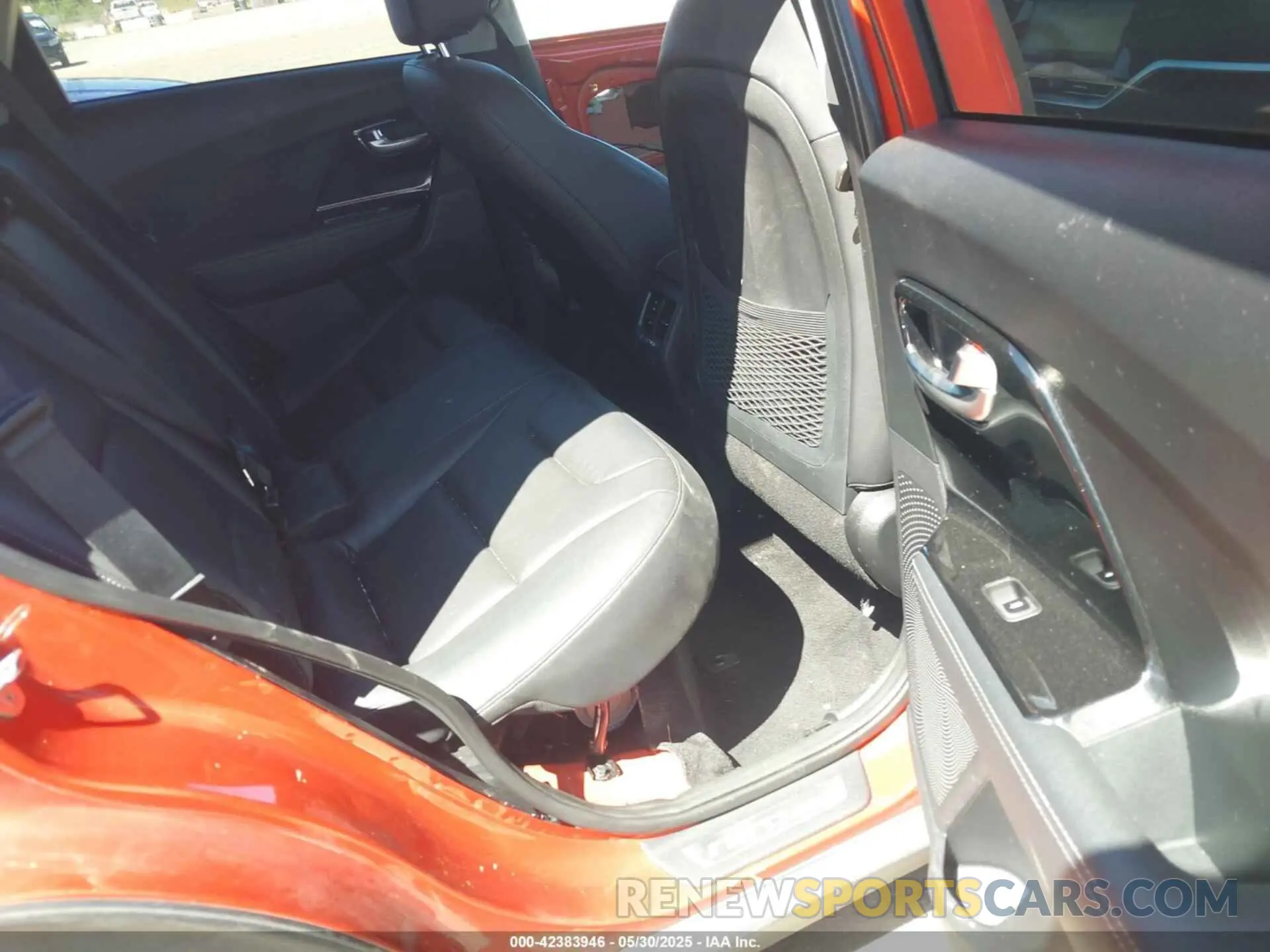 8 Photograph of a damaged car KNDCC3LCXN5495264 KIA NIRO 2022