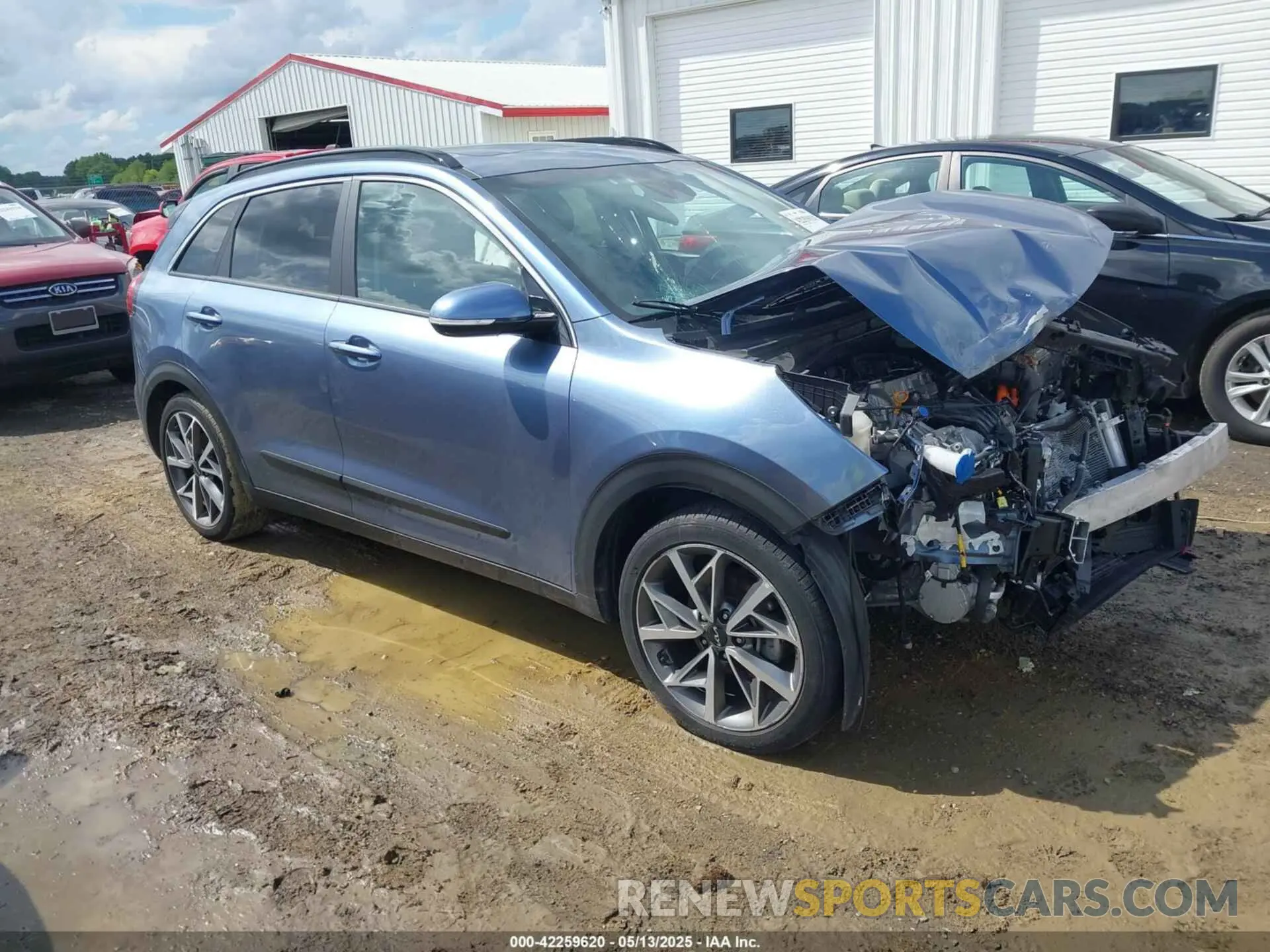 1 Photograph of a damaged car KNDCC3LCXN5502245 KIA NIRO 2022