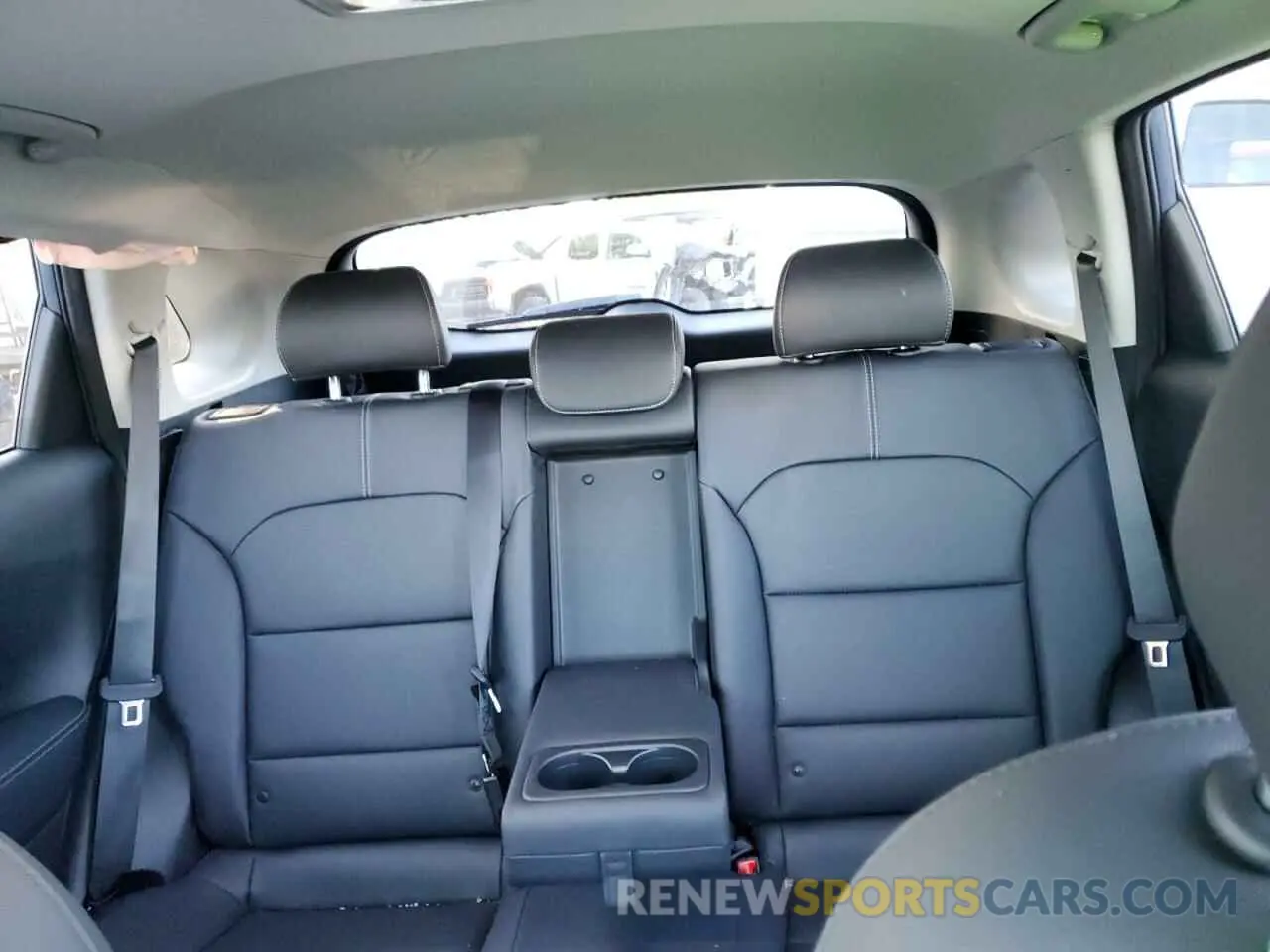 10 Photograph of a damaged car KNDCE3LC3N5525845 KIA NIRO 2022