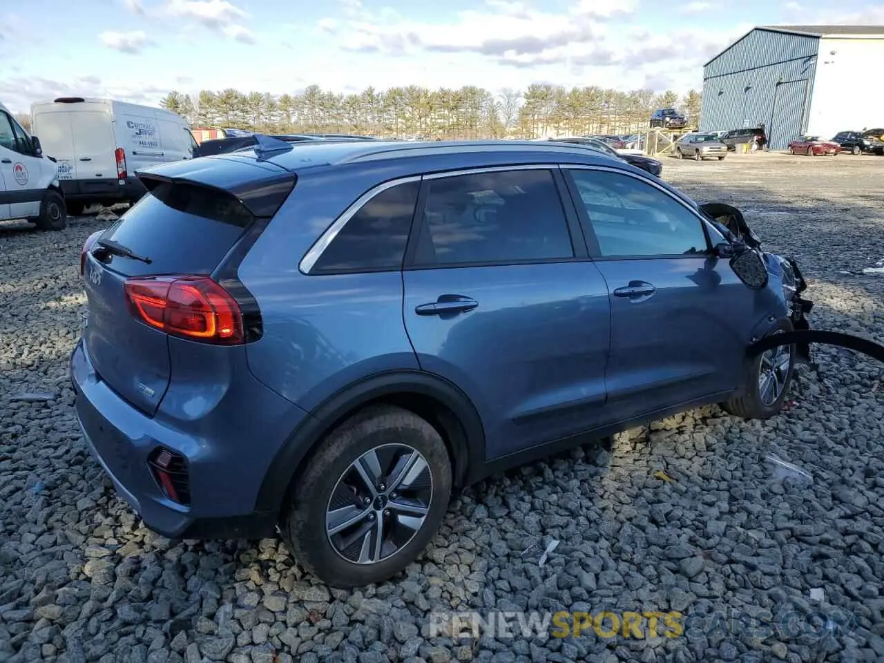 3 Photograph of a damaged car KNDCE3LC3N5525845 KIA NIRO 2022