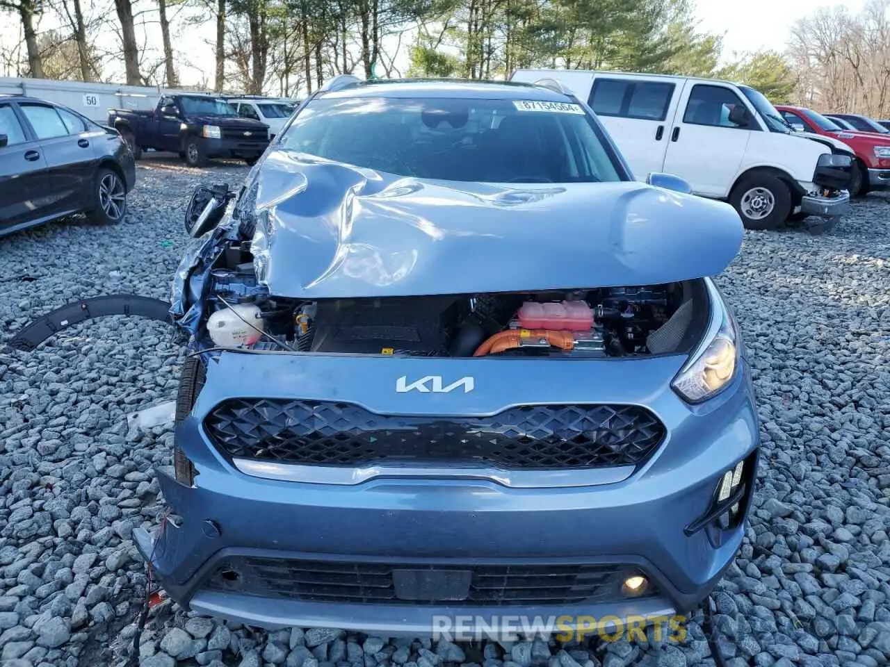 5 Photograph of a damaged car KNDCE3LC3N5525845 KIA NIRO 2022