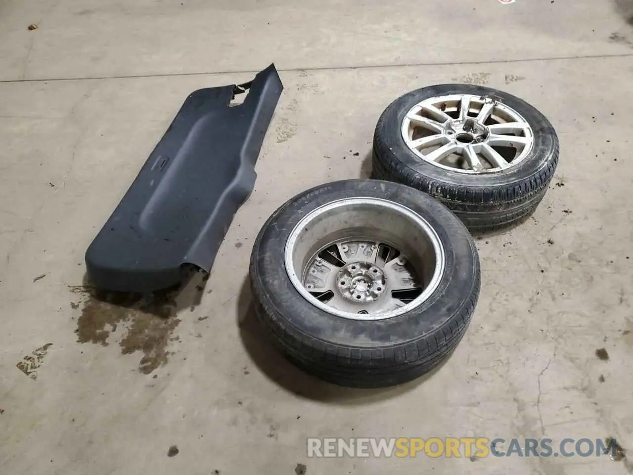 13 Photograph of a damaged car KNDCM3LD1N5539531 KIA NIRO 2022