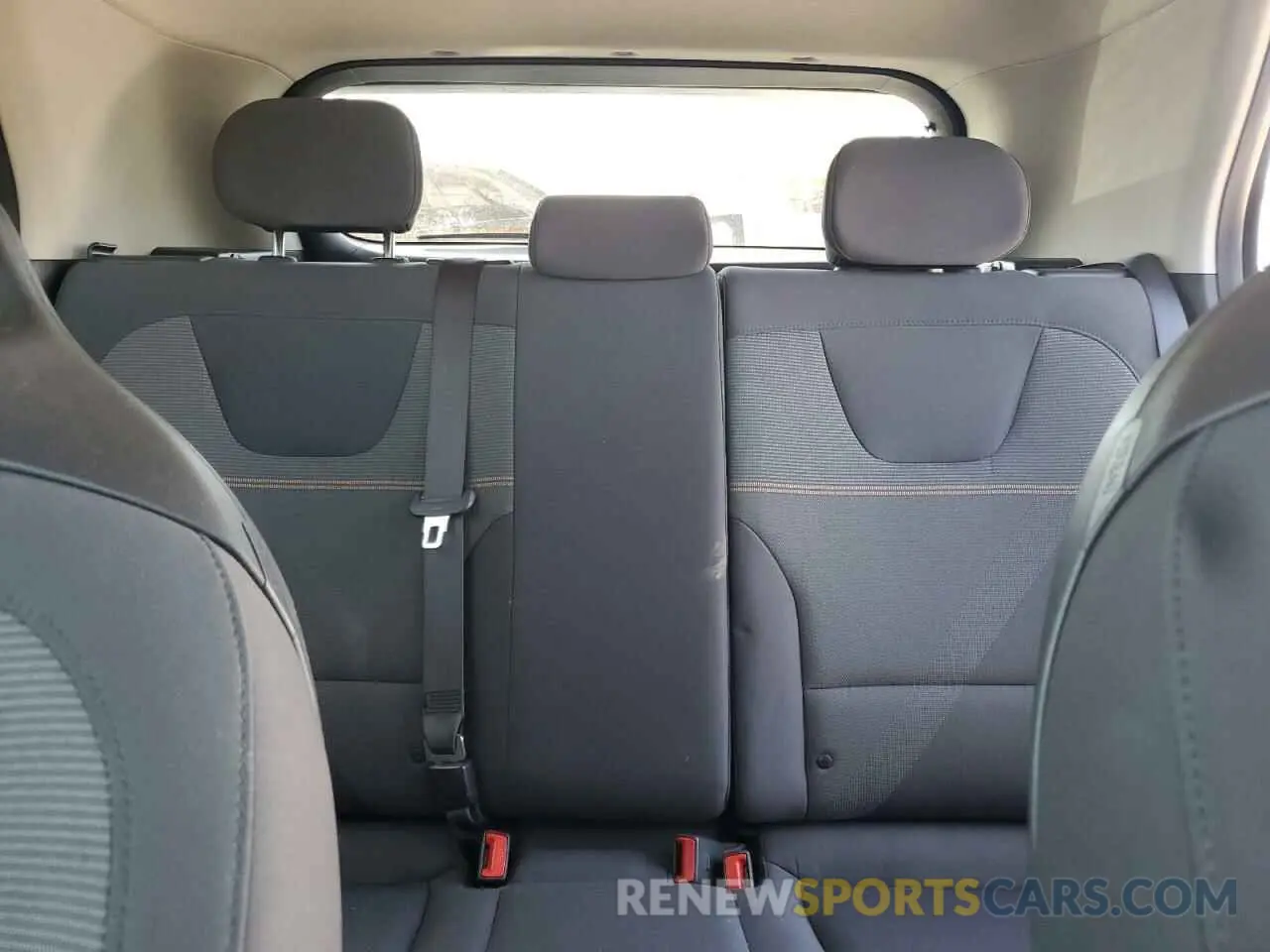 10 Photograph of a damaged car KNDCP3LE1P5066829 KIA NIRO 2023