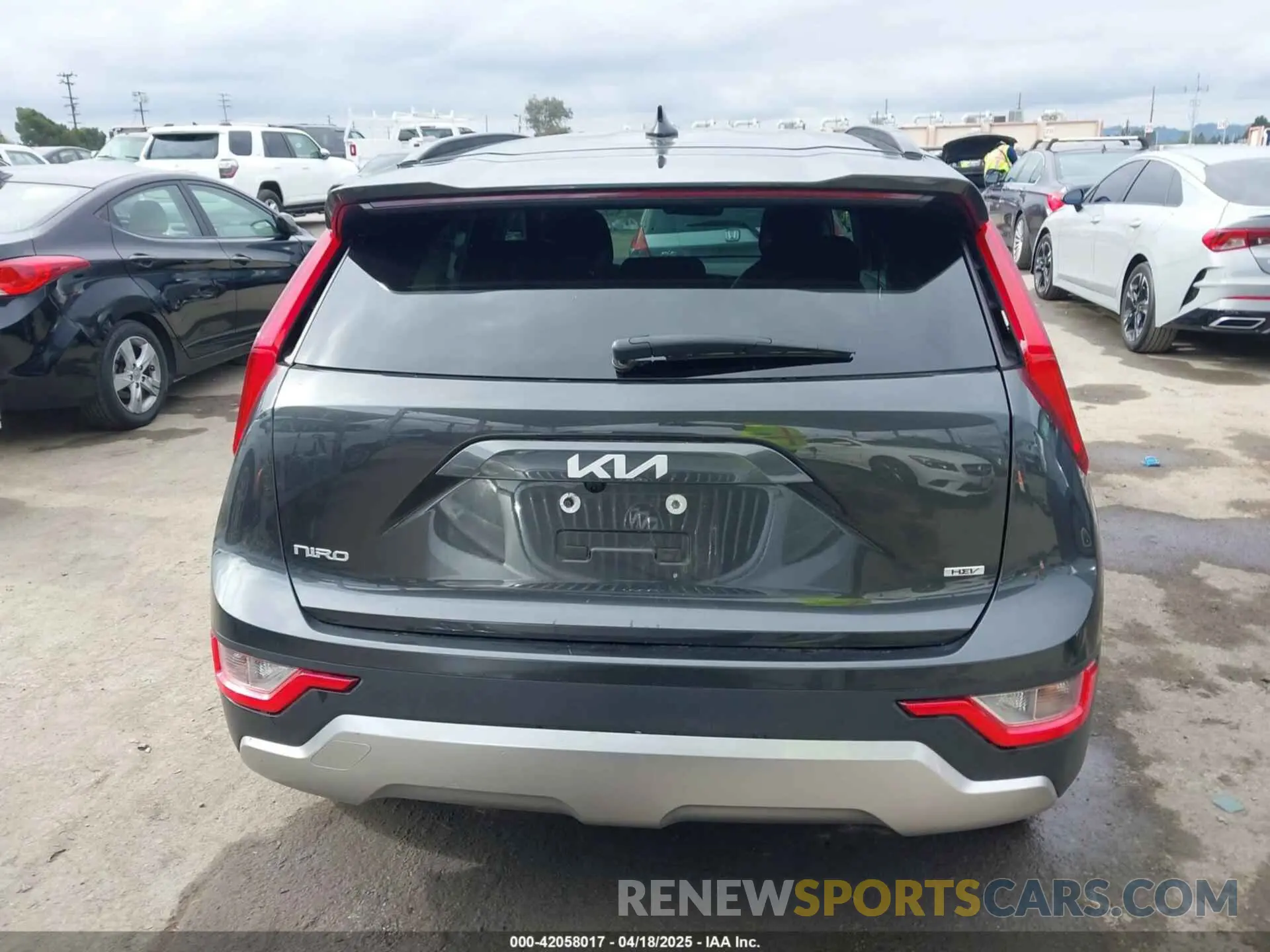 16 Фотография поврежденного автомобиля KNDCP3LE4P5084838 KIA NIRO 2023