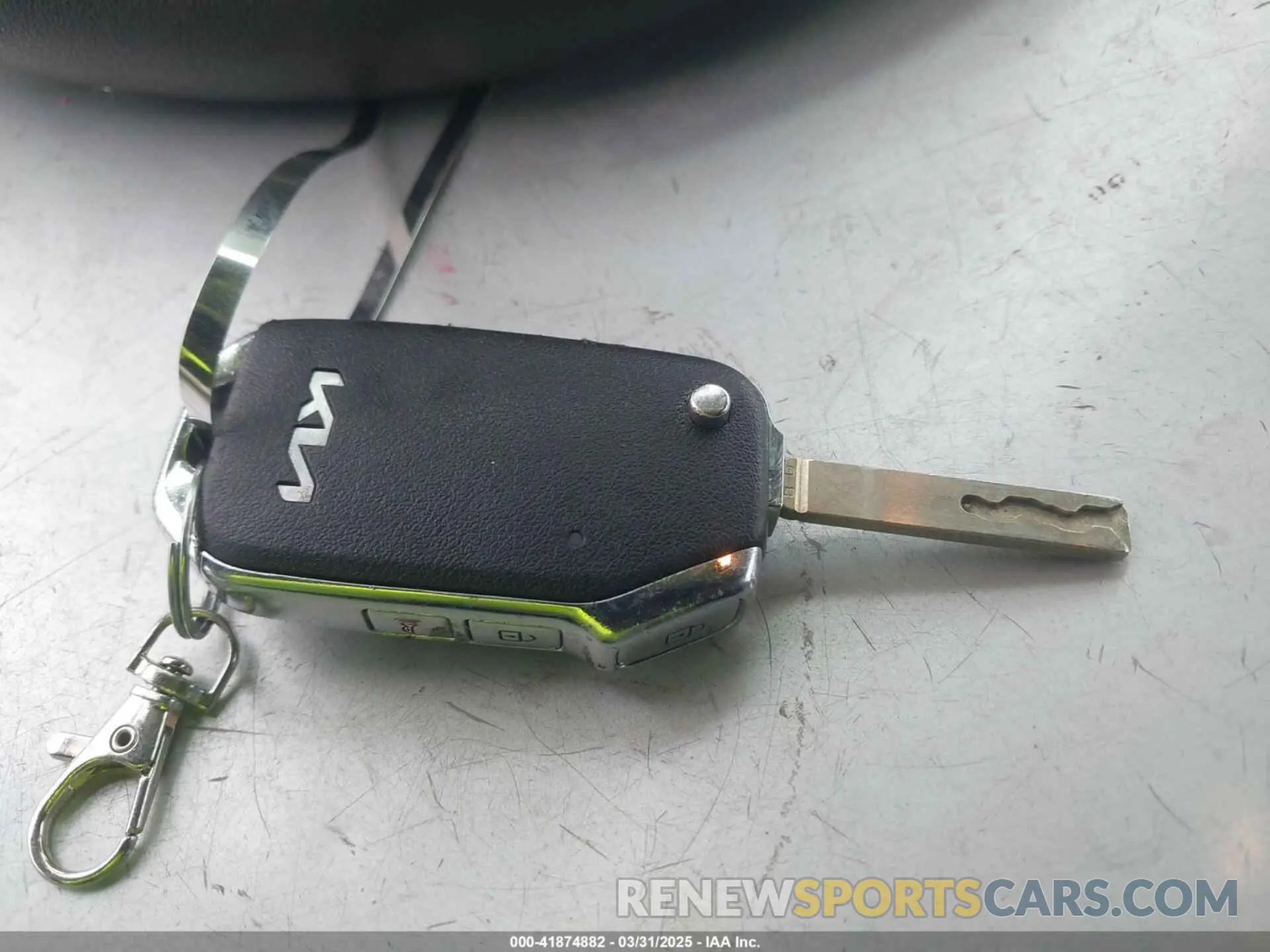 11 Фотография поврежденного автомобиля KNDCP3LE5P5090549 KIA NIRO 2023