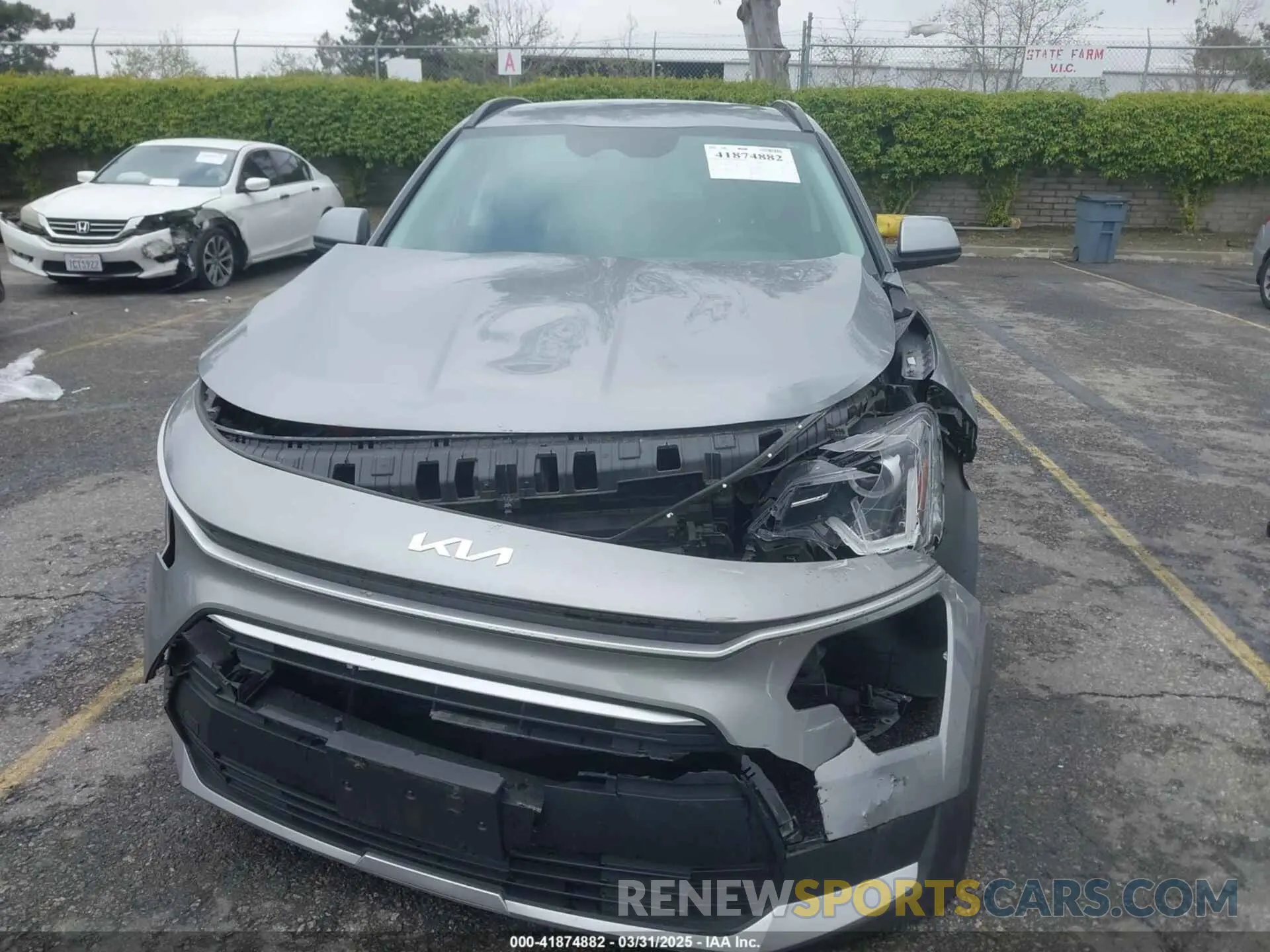 12 Фотография поврежденного автомобиля KNDCP3LE5P5090549 KIA NIRO 2023