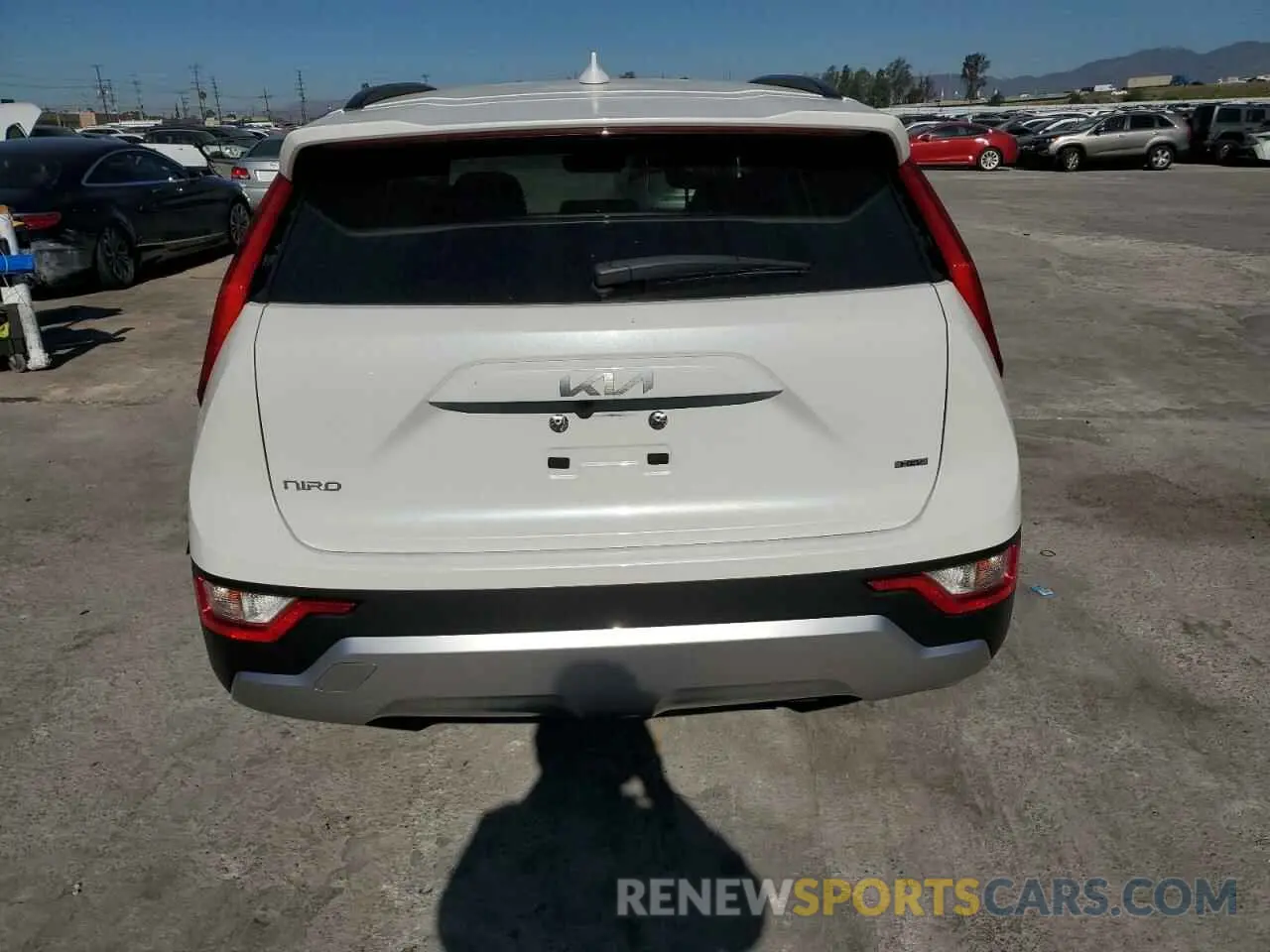 6 Photograph of a damaged car KNDCP3LE7P5088009 KIA NIRO 2023