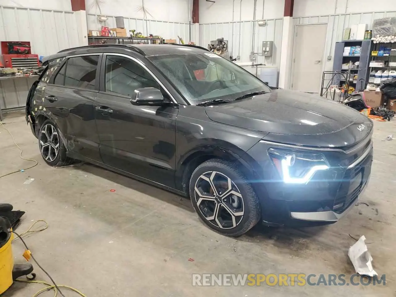 4 Фотография поврежденного автомобиля KNDCR3LE0P5038126 KIA NIRO 2023