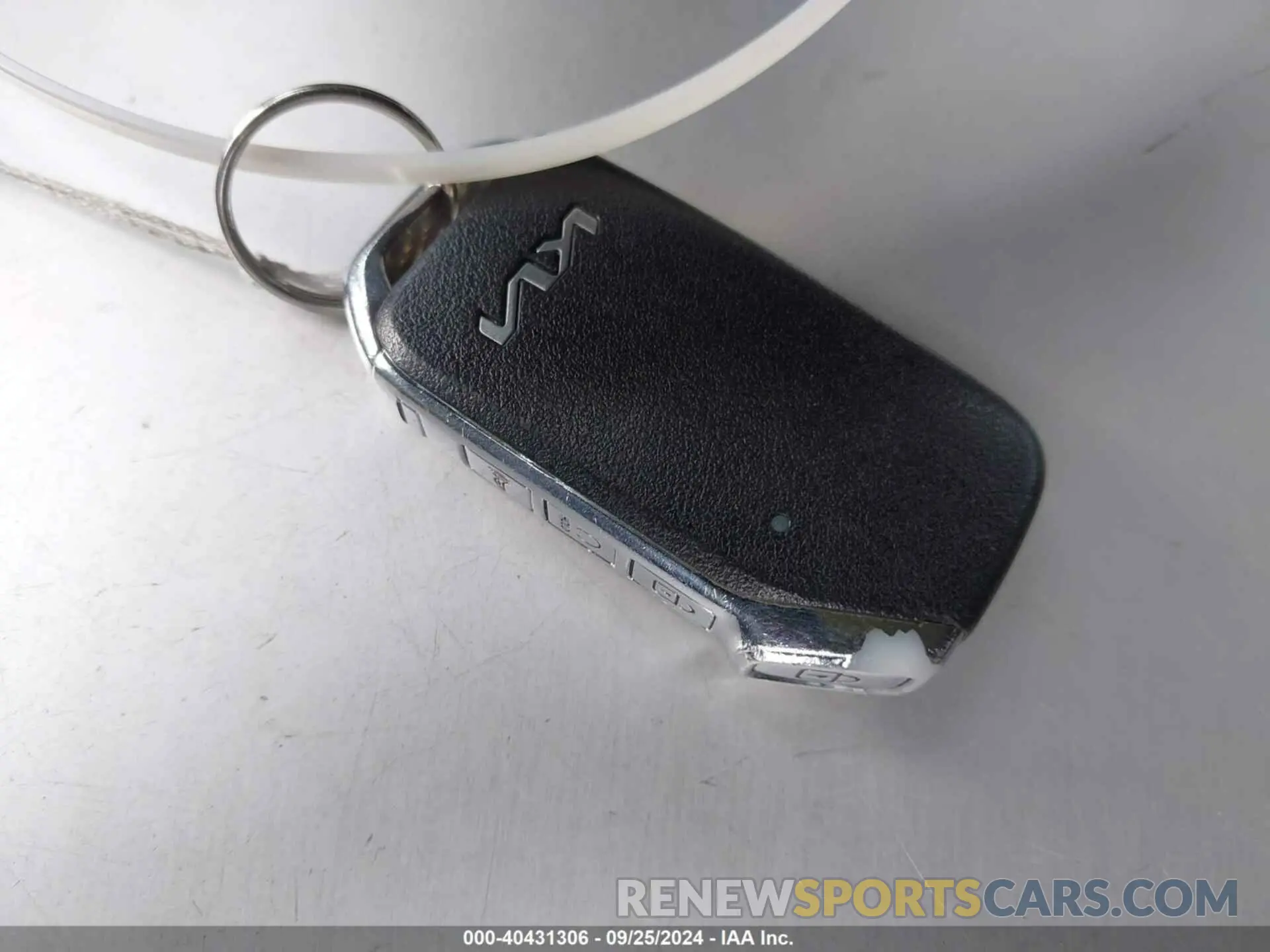 11 Photograph of a damaged car KNDCR3LE0P5059204 KIA NIRO 2023