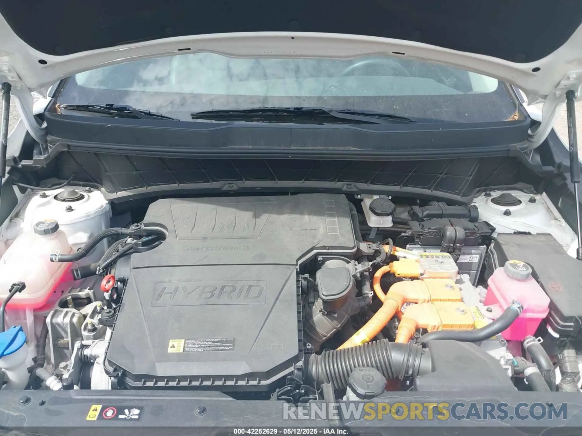 10 Photograph of a damaged car KNDCR3LE2P5057793 KIA NIRO 2023