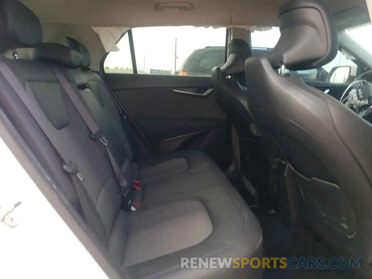 11 Photograph of a damaged car KNDCR3LE2P5073492 KIA NIRO 2023