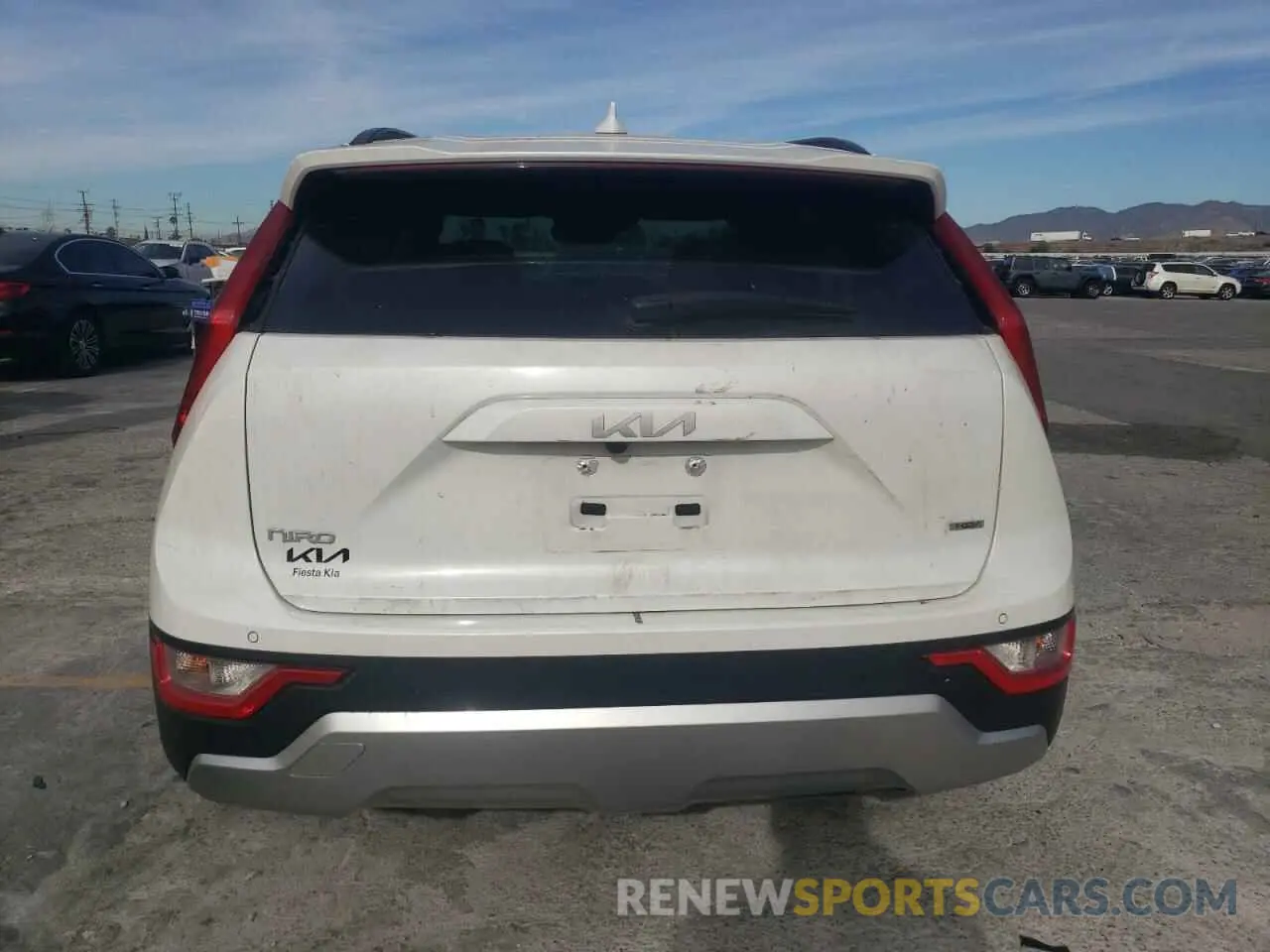 6 Photograph of a damaged car KNDCR3LE2P5073492 KIA NIRO 2023