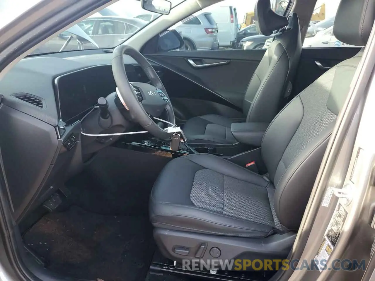 7 Photograph of a damaged car KNDCR3LE2P5097078 KIA NIRO 2023